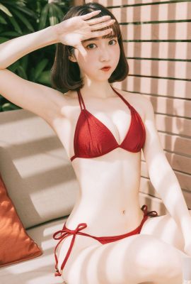 Zhengmei model “Long Liwei” is moist and big eyes are round and round, and her whole body exudes charm and sexiness (10P)