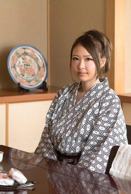 Nanako Asahina: Anal sex with a beautiful woman who looks good in a fluttering yukata (10P)