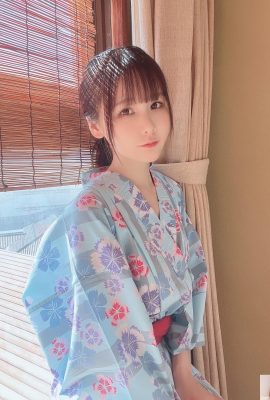 けん研(けんけん) “Japanese-style kimono with fun and high panties” poses a charming pose to challenge your reason (30P)