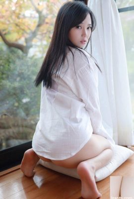 Xu Weiwei, a cute girl with big breasts, has an outstanding figure and charming eyes (39P)