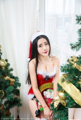 Sexy Goddess Doudou Youlina Bikini Transformed into a Christmas Gift (50P)