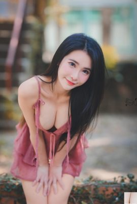Taiwan Girl with Beautiful Legs-Yunas beauty outdoor photo shoot (5) (91P)