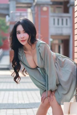 Xu Lingling underwear show