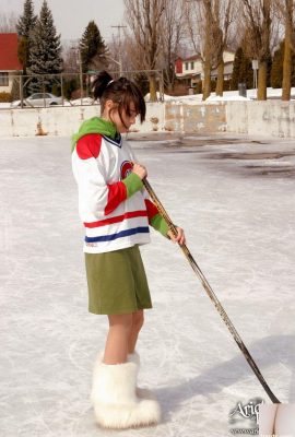 Ariel Rebel – Hockey Girl (128P)