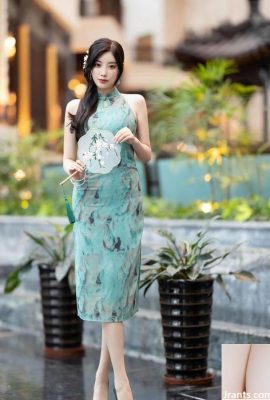 D cheongsam beauty is gentle, delicate and beautiful
