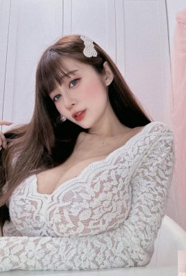 The busty young girl “Anxi” has a super sexy figure and curves that are so hot that her eyes burn (10P)