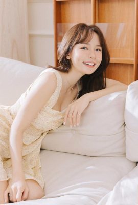 Goddess “Lin Sha” has a perfect face and a superb figure, which is alluring and “super surging” (10P)