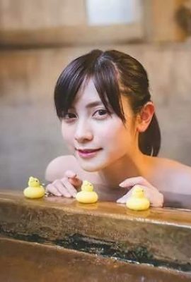 The fair-skinned girl with milky skin in a light blue bath towel, Momotsuki Nana, takes a hot spring bath (21P)