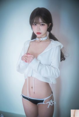 (Jung Eun) Korean beauty’s slender figure is so tempting that it’s hard to resist (49P)