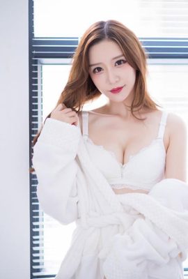 Sweet model Xiao Linren has fair skin, sexy buttocks and a good figure (44P)