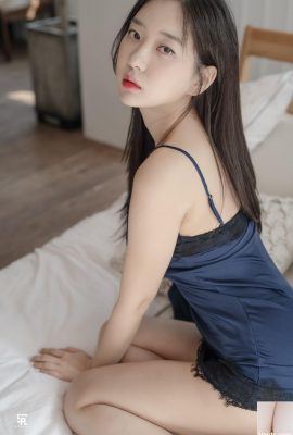 Korean stunning model Shin Jae-eun zennyrt sexy photo “Blessing” (37P)