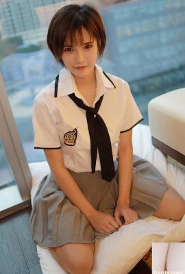The short-haired girl is dressed in student clothes and her body is as attractive as jade (51P)