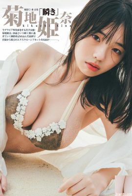 (Kikuchi Himena) The baby-faced girl with big breasts has amazing breast volume (9P)