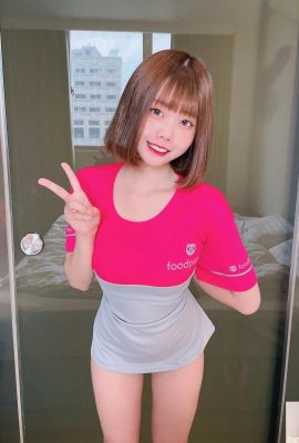 The cute girl “Qiu Qiu” looks sweet and cute! The breasts are so eye-catching (10P)