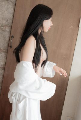 (Malrang) Who can bear the Korean Tiancai girl with breasts and legs wearing this (41P)