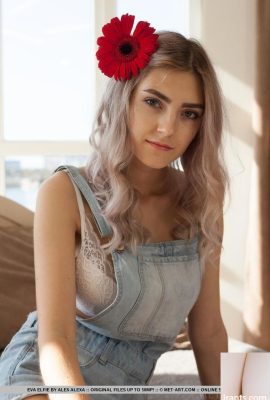 Young blonde Eva Elfie shows off her great body with a flower in her hair (18P)