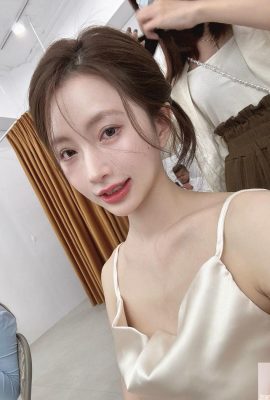 The sweet girl “Huan Qi” has great breasts and a figure that is really eye-catching and full of energy (10P)