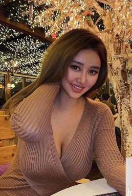 The boss lady is so cruel! Duan Nuke's big breasts try on clothes. “The two H breasts are very abundant.” The milk is squeezed out: the traces of the pubic bone are also exposed!  (14P)
