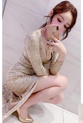 After the massage at Tai Jingdian, Ye Nini wore only pink panties and took pictures. The second photo of the baby lying down is so tempting (27P)