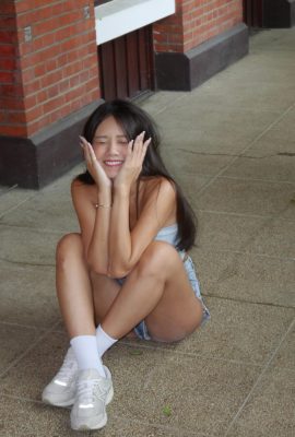 (Online collection) Taiwanese beautiful leg girl-Cynthia Ming Xixi long-legged beauty outdoor shooting (2) (82P)