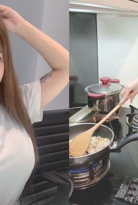 “Sweet Girlfriend” Han Ji-eun Nancy's lace panties reveal her “white waist” and she cooks sexy to feed you (13P)