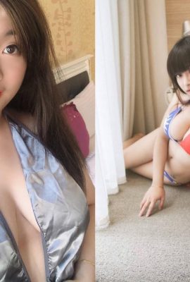 Sexy busty workaholic—Yu Ting Crystal (12P)