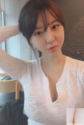 Lovelyn Korean cute girl’s milk volume is really unscientific (50P)