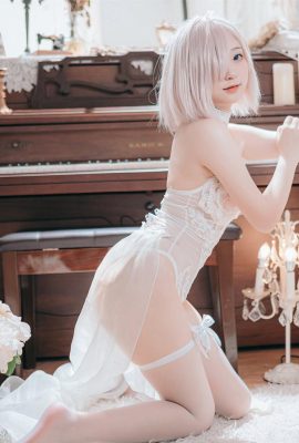Hualing sexy white silk cosplay beautiful legs and feet sexy stockings photo (19P)