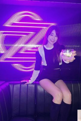 Huya girl “Chen Yi”'s beautiful smile makes people full of love and vitality (10P)