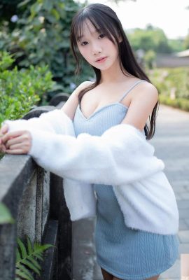 The cute busty girl “Cai Cai'er” has a round and plump figure and a sexy waistline that is perfect (10P)