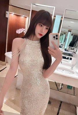 Hot girl “Amber Qianyu” has a perfect figure and challenges the visual limits. She is thin and material (10P)