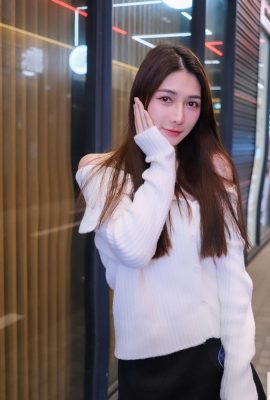 The most beautiful fishmonger “Liu Xinyu” has big eyes and is so cute and sweet! Endearing (10P)