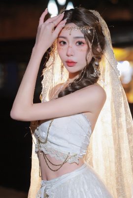 The beautiful girl “Jingrou” can control both sweetness and sexiness…but it's too tempting (10P)