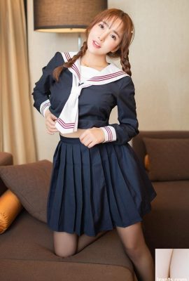 Cute student girl Tao Xile has charming breasts in a short black stocking skirt (67P)