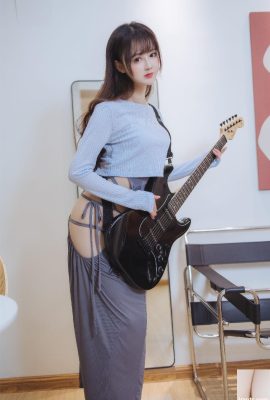 Hanyu Sanmi – Guitar Girl (43P)