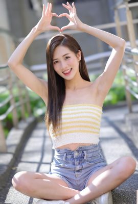 Hot girl “Junjun'er” has charming electric eyes and sexy figure with perfect proportions and is super eye-catching (10P)