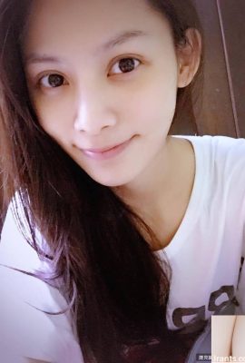 Pretty girl with big eyes~Chang Lilin Chloe (50P)