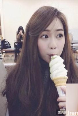 The world's most beautiful foodie “ice-licking girl” Pimtha is so angry that she sticks out her cute little tongue and a netizen falls in love (30P)