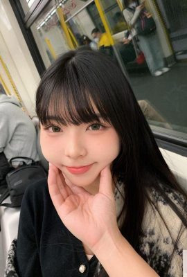 The sweet girl “Xu Yue”'s girlfriend is so charming that it instantly refreshes her mind (10P)