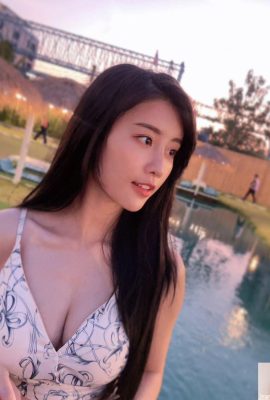 “Lin Zhenyi YUNA” has a sweet smile, a hot body, excellent proportions and super tight curves (10P)