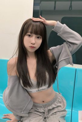 The pretty girlfriend “Xiao Meng” shows off her figure in various eye-catching pictures with no limit (10P)