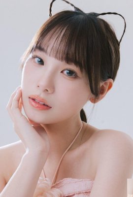 Beauty “Xiao Nai”'s charming electric eyes and sexy figure are too lethal (10P)