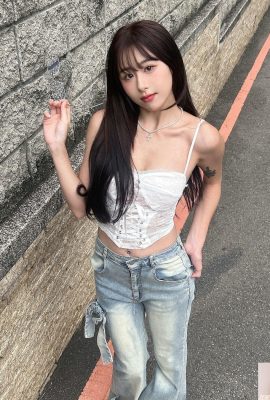 “Chen Yuting”'s plump upper waist is looming, and her round breasts are evilly exposed (10P)