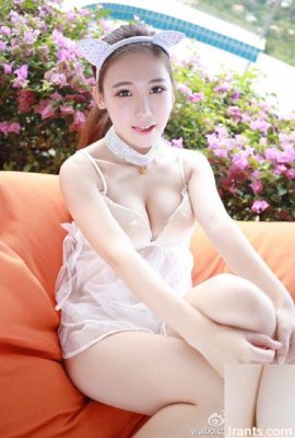 Follow YBOBO, the young XiuRen model who generously shows off her beautiful slit and vagina, and prepare for dinner! (23P)