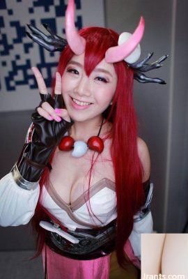 The evil “Izanami” is cosplayed by the super sweet girl Zeng Tian and instantly makes people melt! (23P)