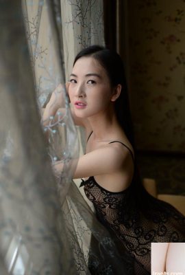 (Sexy Chinese model) Elegant Chinese model Lin Meimei’s sexy black stockings top