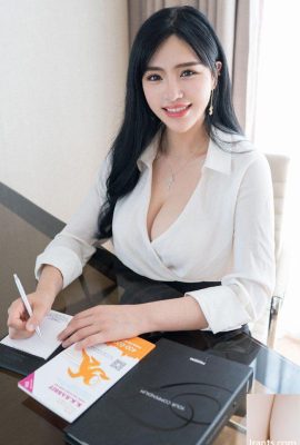 Workplace female secretary Liu Yuer's sexy OL outfit is charming and enchanting (50P)