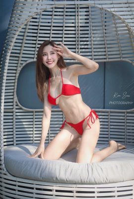 Sexy fashion model “Q Ni” has a sweet face and a great figure (20P)