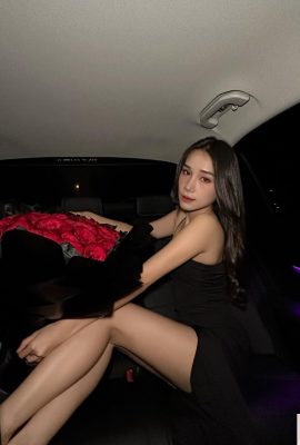 Angel beauty “angelchinn”'s sexy figure is so foul that netizens are in love (17P)