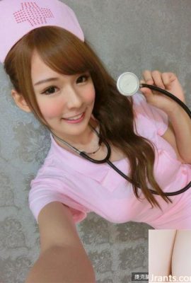 Sweet pretty girl Lisa dressed as a nurse shows up so sexy that I really want to be taken care of by her (34P)